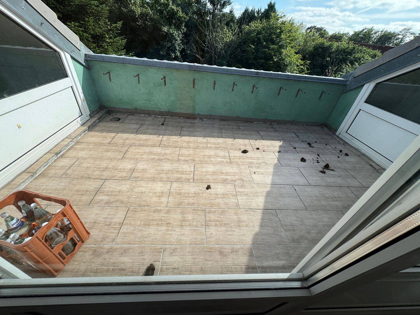 Besichtigung: 13.08. 18:30 Uhr - 3 Zi.-Dachgeschoss-Wohnung mit Einbauküche  Loggia
