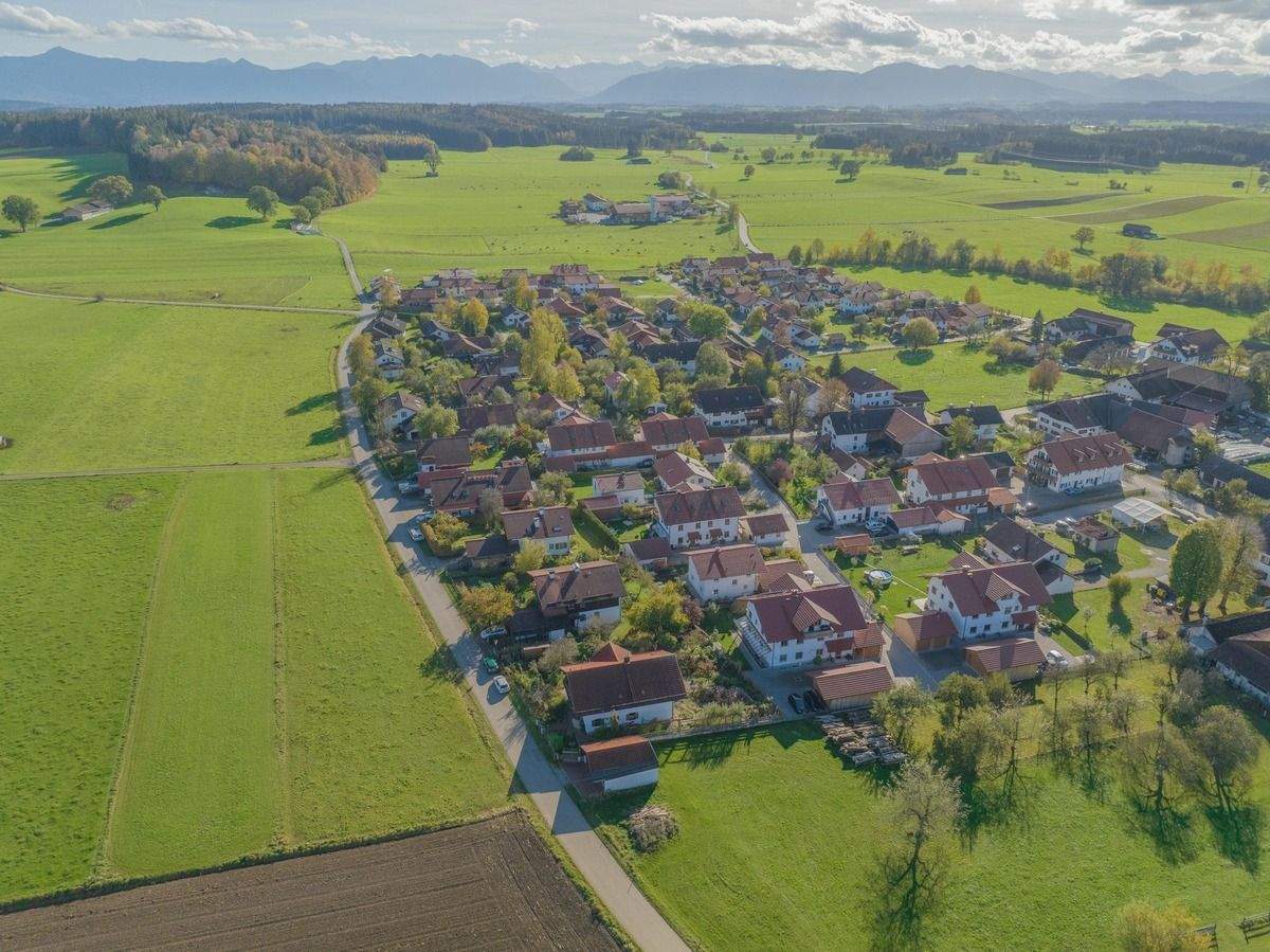 Traumhaus mit zus. Potenzial gem. Bebauungsplan – Eberfing – Vorschaubild 4