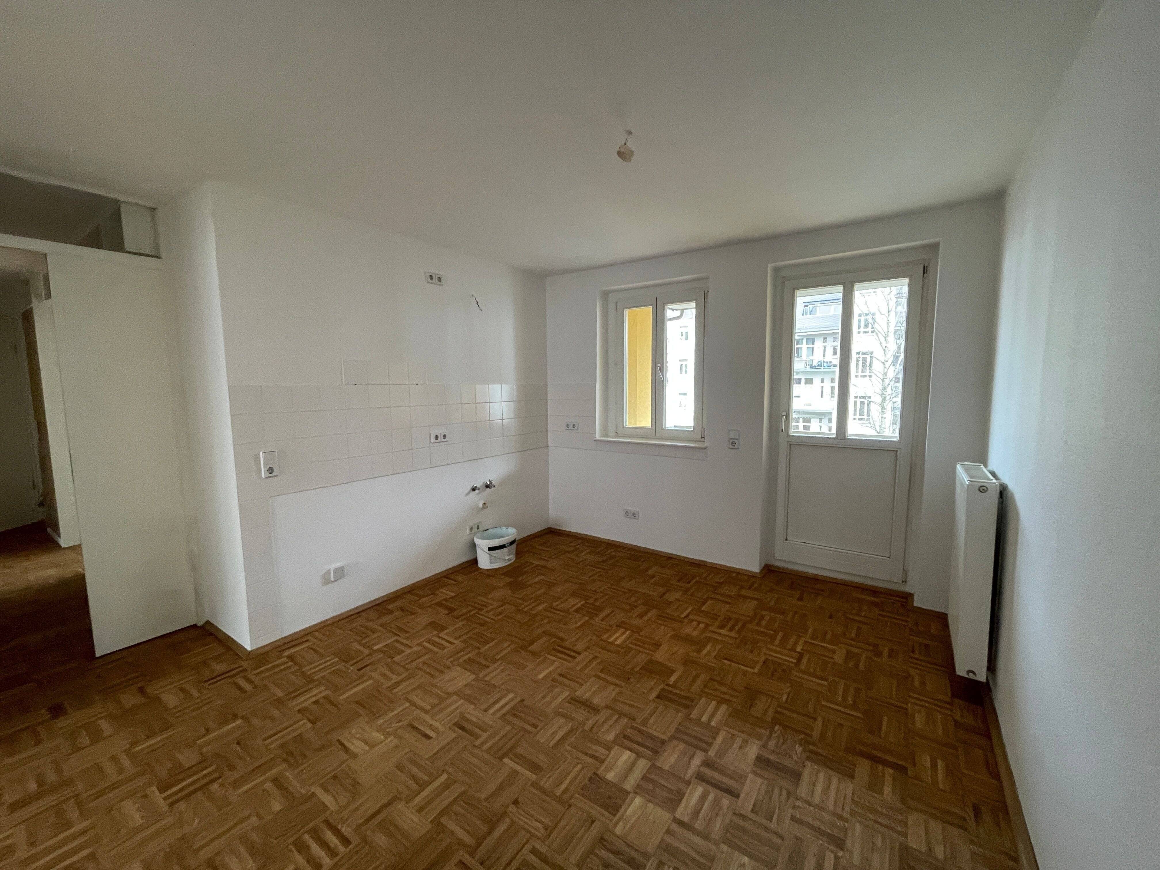 Wunderschöne Wohnung mit Parkett sucht neuen Mieter!!! – Chemnitz – Vorschaubild 4
