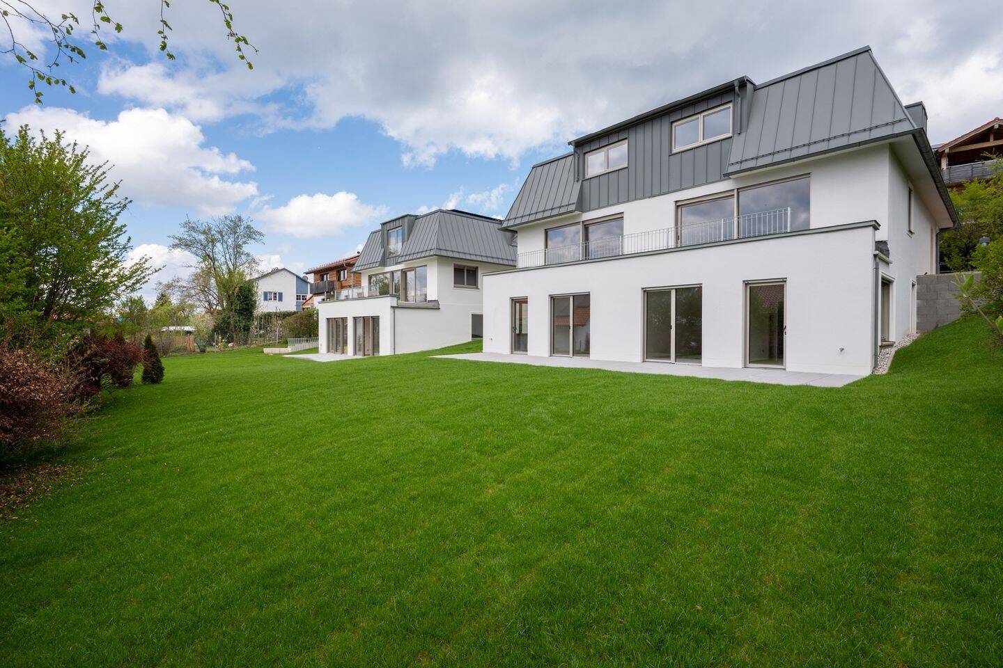 AIGNER - Großzügige Neubau-Doppelhaushälfte mit Bergblick in Pähl – Pähl – Bild 1 von 9