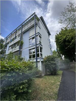 Charmante 2-Zimmer-Wohnung am historischen Weißenburger Platz