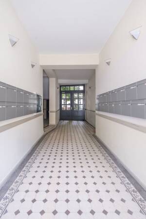 Charmante 2-Zimmer-Wohnung mit Stuck in Prenzlauer Berg – 10439 Berlin – Vorschaubild 7