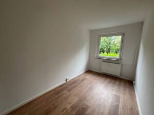 Ihre neue 4 Zimmer Wohnung in Neuplanitz mit Balkon – 8062 Zwickau – Vorschaubild 4
