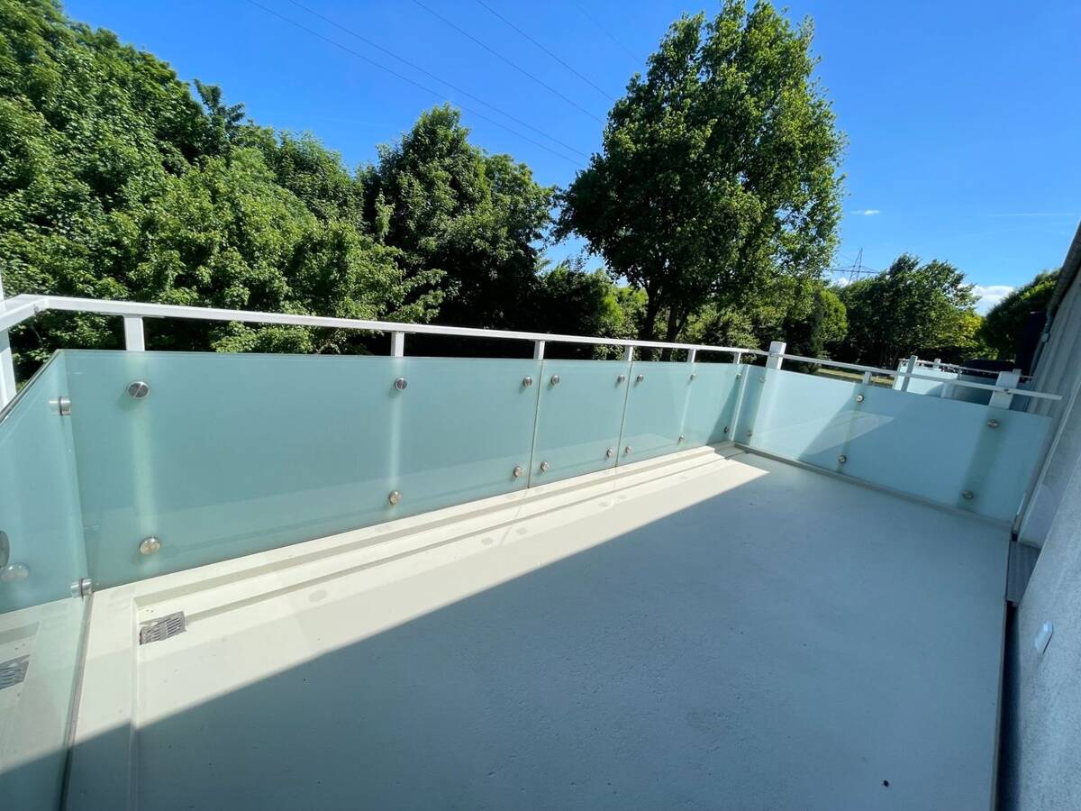 *Schöner Balkon*Charmante Dachgeschosswohnung in grüner Lage* – 45357 Essen – Bild 1 von 9