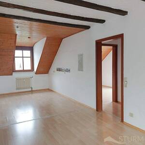 Schöne Dachgeschosswohnung mit Balkon, Kellerabteil und Stellplatz in begehrter Lage - Lengfeld – 97076 Würzburg – Vorschaubild 6