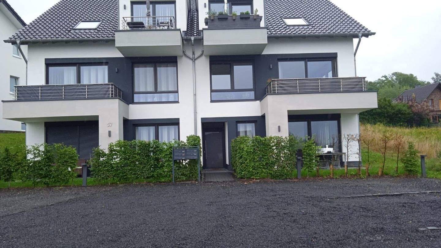 Lichtdurchflutete Etagen-Wohnung