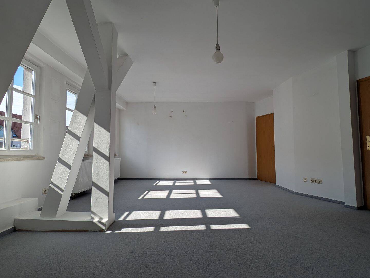 Großzügige 2 ZKB Wohnung in Jugendstil-Altbau am Altstadtrand – Regensburg – Vorschaubild 5