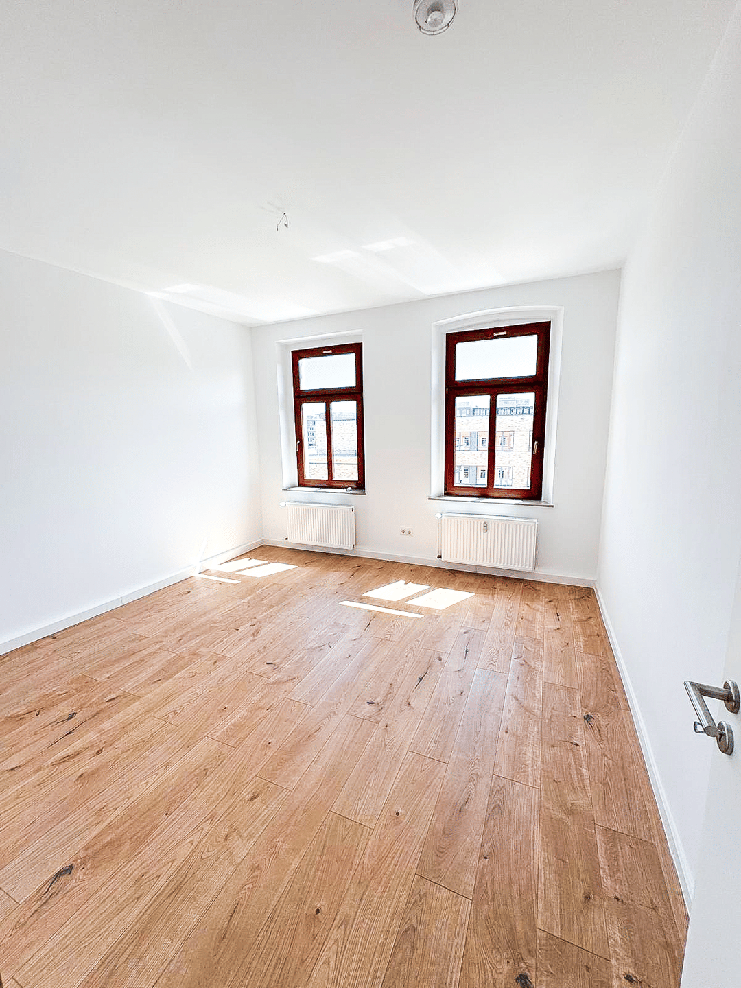 *1. Monat Kaltmietfrei* Hochwertig renovierte Wohnung inklusive EBK! – Leipzig – Vorschaubild 3