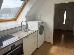 Geräumige 2-Zimmer-Wohnung mit EBK und BALKON in ruhiger Wohnlage – 47119 Duisburg – Vorschaubild 8