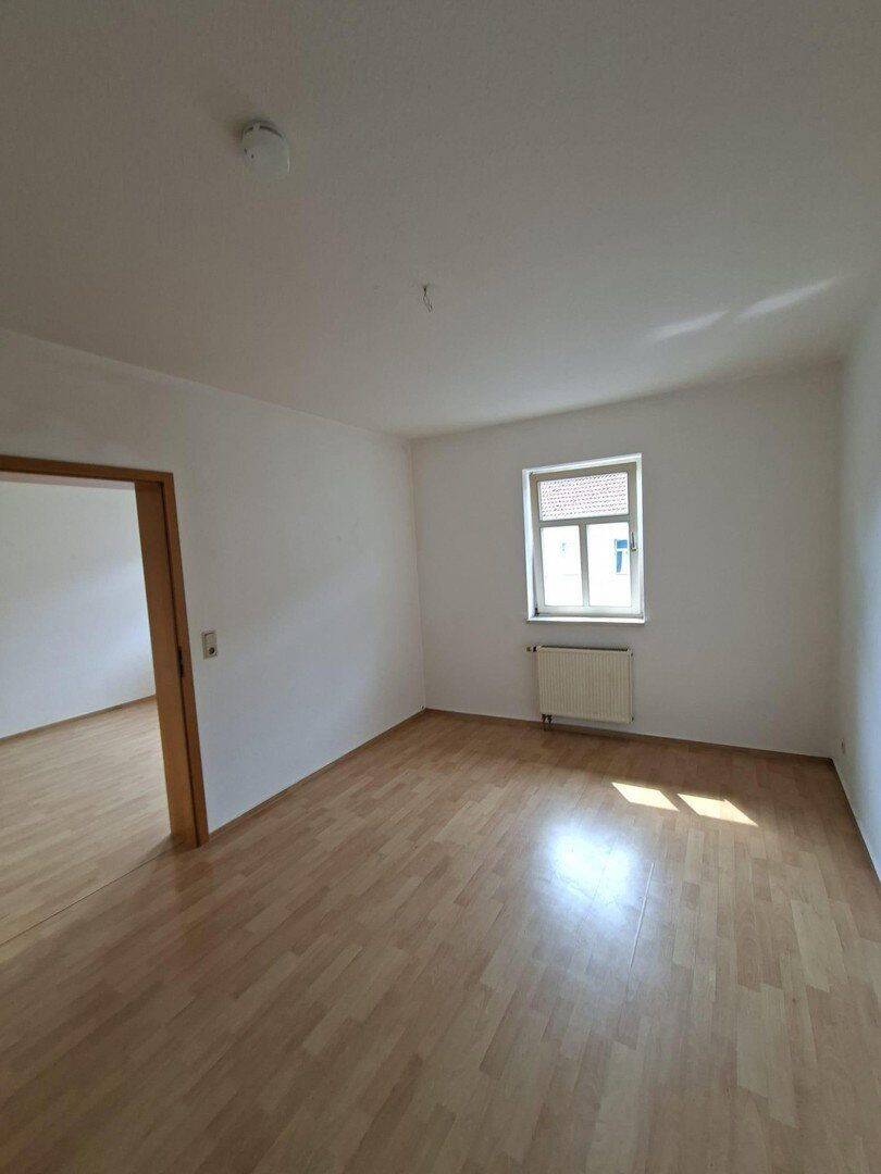 Gemütliche Wohnung - mit Fahrstuhl - in zentraler Lage von Waltershausen
