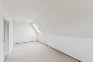 Viel Potenzial in kleiner Gemeinschaft: 2,5 Zimmer, Südbalkon und Garten – 22523 Hamburg – Vorschaubild 5