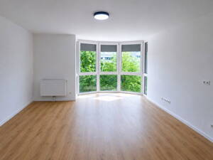 Modern kernsaniert provisionsfrei - stilvolles Wohnen mit besonderer Panorama-Fensterfront