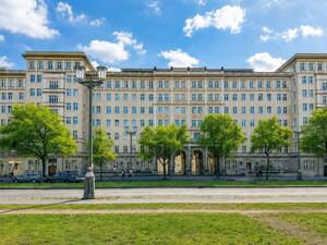 Repräsentative 3-Zimmer-Wohnung im Ensemble der Frankfurter Allee – 10247 Berlin – Vorschaubild 1