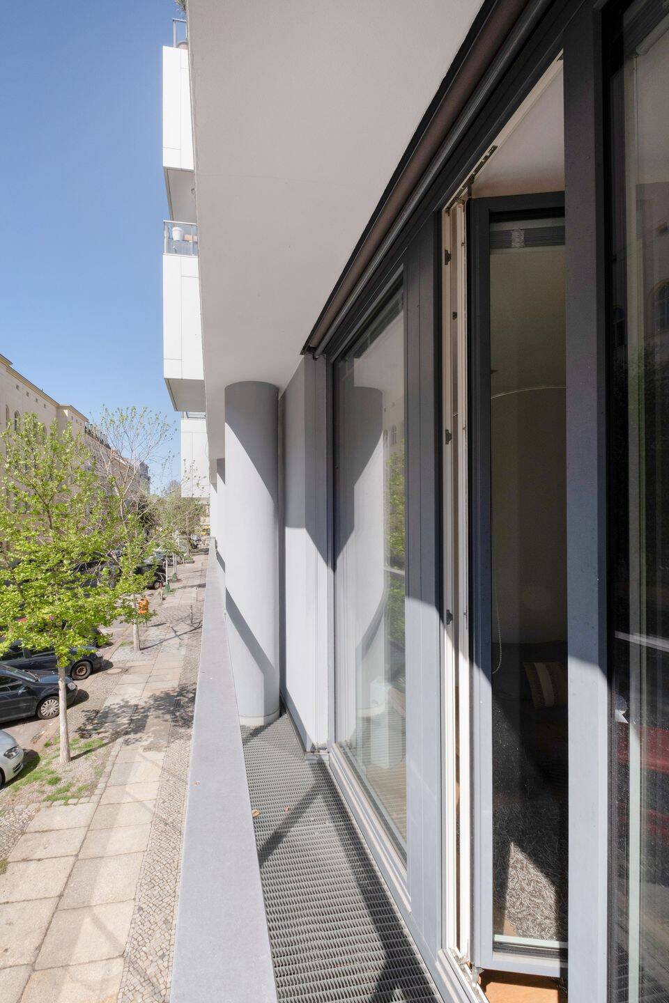 Chic eingerichtete Pendlerwohnung in den Choriner Höfen in Mitte – Berlin – Vorschaubild 3