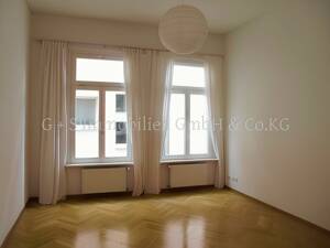 Traumhafte 4 Zimmer-Altbau-Wohnung mit Balkon - Nähe Theater - – 38102 Braunschweig – Vorschaubild 3