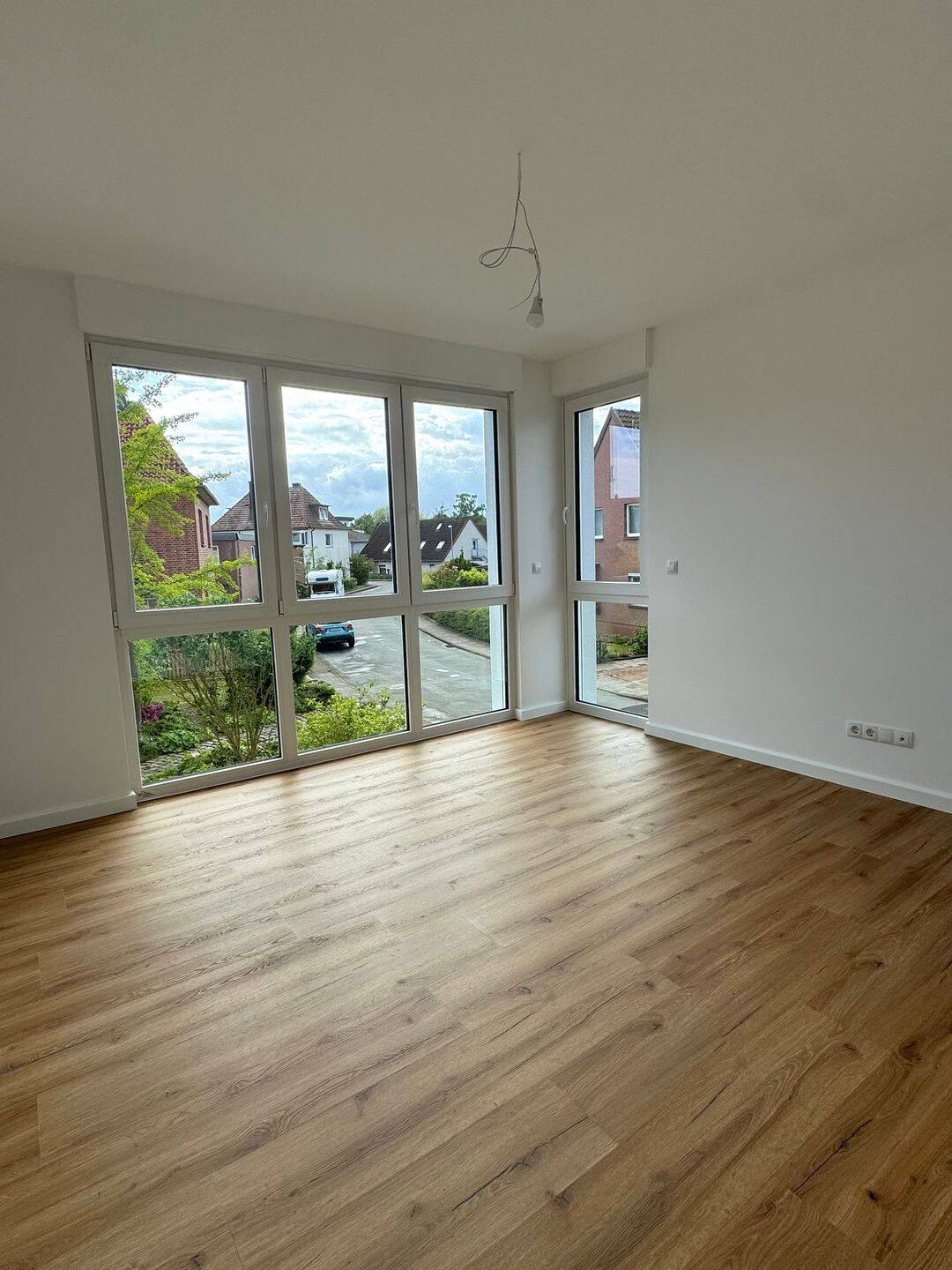 Stilvoller Wohntraum - Neubau Einfamilienhaus in begehrter Lage – Nienburg (Weser) – Vorschaubild 9
