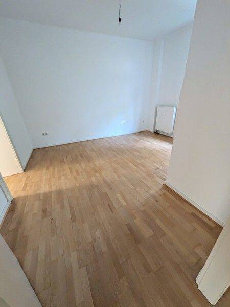 Ab dem 24.08.2026: Tolle EG-Wohnung mit Parkettboden in Derendorf – Düsseldorf – Vorschaubild 8