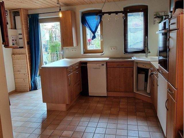 Wohnhaus + exkl. Studio mit Fußbodenheizung, Küche u. Duschbad im Scheunenbereich – Karlstein am Main – Vorschaubild 9