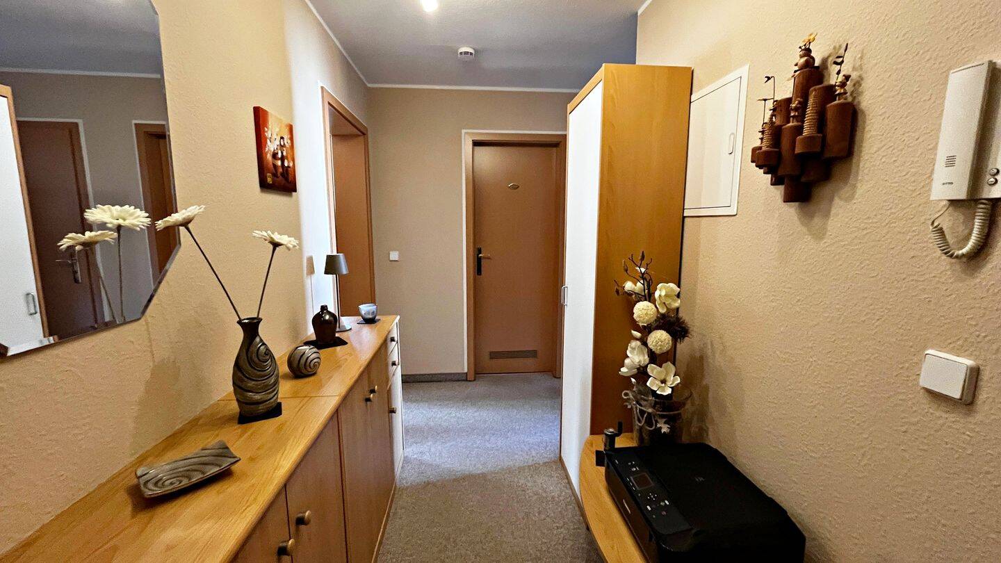 *** Charmante 2-Raum-Wohnung in ruhiger Lage von Chemnitz-Altendorf *** – Chemnitz – Vorschaubild 3