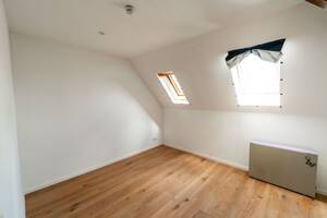 Elegante 4-Zimmer-Dachgeschosswohnung mit Charme - Lichtdurchflutet in Esslingen – 73728 Esslingen am Neckar – Vorschaubild 5
