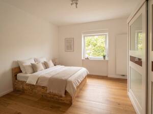 Stilvolles Wohnen im Stuttgarter Osten: Sanierte 3-Zimmer-Wohnung mit großem Balkon & EBK – 70188 Stuttgart – Vorschaubild 4