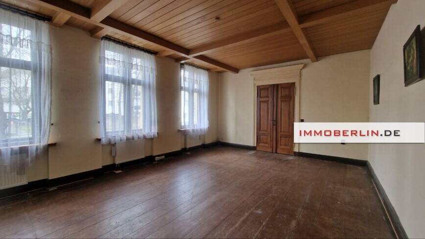 IMMOBERLIN.DE - Charmantes Mehrfamilienhaus im Nauener Stadtzentrum