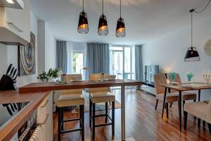 Alt-Schwabing: Hochwertige 2-Zimmer Wohnung mit Balkon und Wintergarten – 80802 München – Vorschaubild 9
