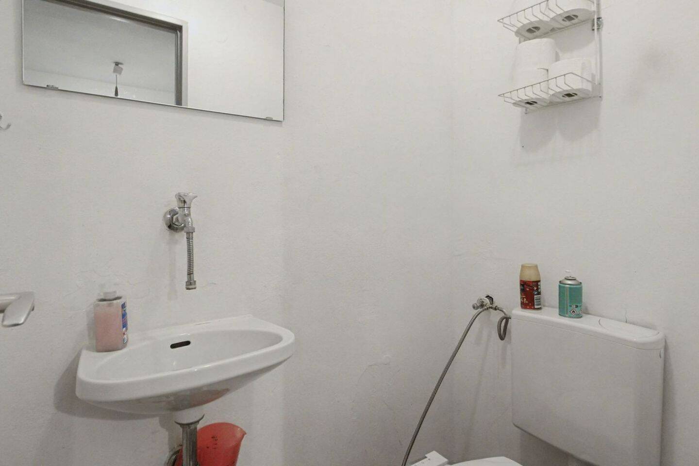 Zentral gelegene 3-Zimmer-Wohnung mit Balkon, TG-Stellplatz und Entwicklungspotenzial – Sindelfingen – Vorschaubild 8