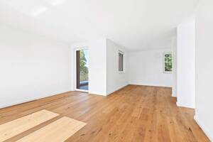 Fertiggestellter KFW 55 Neubau zum Erstbezug - 3-Zimmer auf zwei Ebenen mit sonniger Westterrasse, Fußbodenheizung und Energieklasse A+ – 22043 Hamburg – Vorschaubild 1
