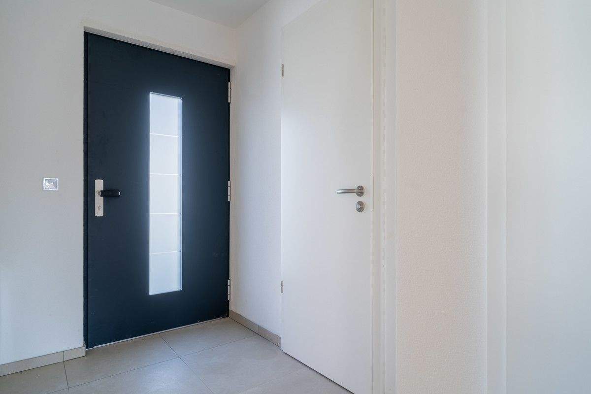 Traumhafte Neubau DHH mit PV-Anlage, zukunftsw. Energiekonzept und hochw. Ausstattung in Denklingen – Denklingen – Vorschaubild 2