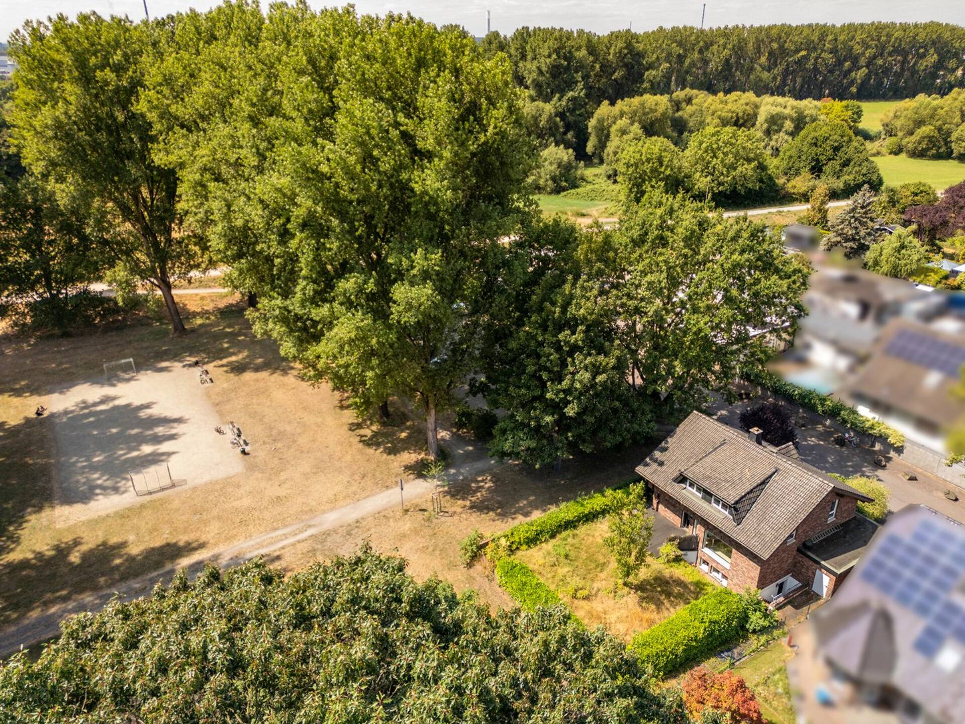Einfamilienhaus in 51061 Köln mit 160 m² kaufen