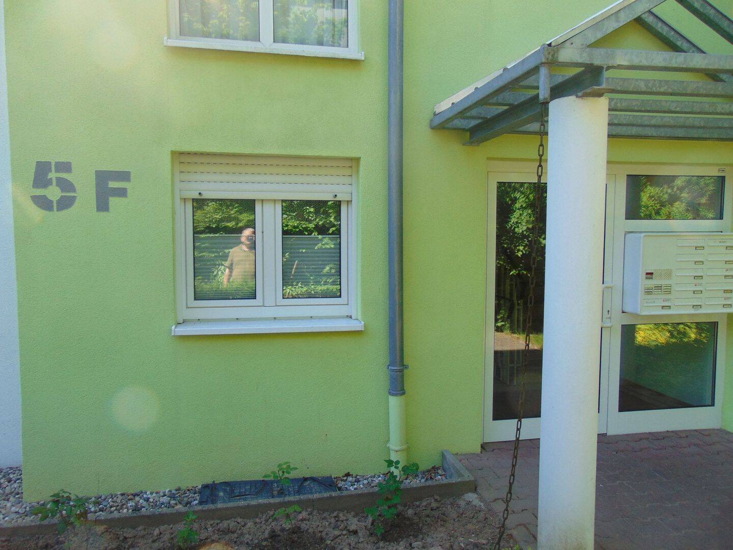 Top 3 Zimmerwohnung mit Balkon und TG Platz