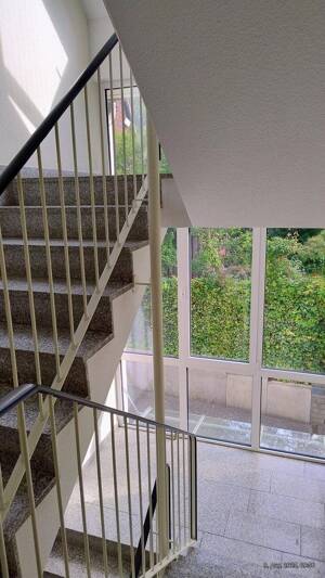 Charmante 3-Zi.- Maisonettewhg, TG-Stellplatz ,Garten, Balkon in grüner Lage von Hamburg Meiendorg – 22145 Hamburg – Vorschaubild 9
