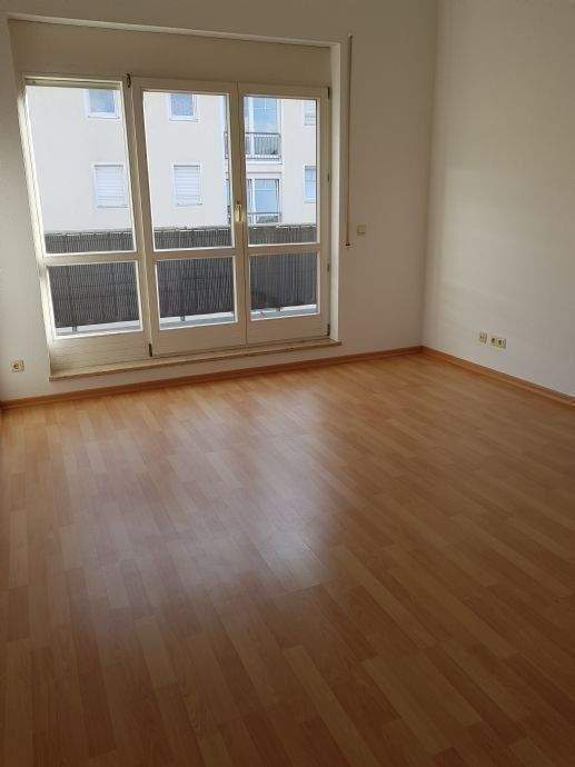 Lichtdurchflutete sonnige 2-R-Terrassenwohng. in ruhiger grüner Lage von Dresden-Cotta – Dresden – Vorschaubild 4
