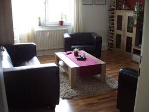 2 Zimmer Erdgeschosswohnung in ruhiger Seitenstr. in gepflegtem und saniertem Objekt – 45327 Essen – Vorschaubild 2