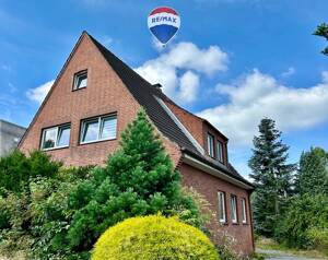 Großzügiges Zweifamilienhaus mit viel Potenzial - zur Eigennutzung oder Anlage