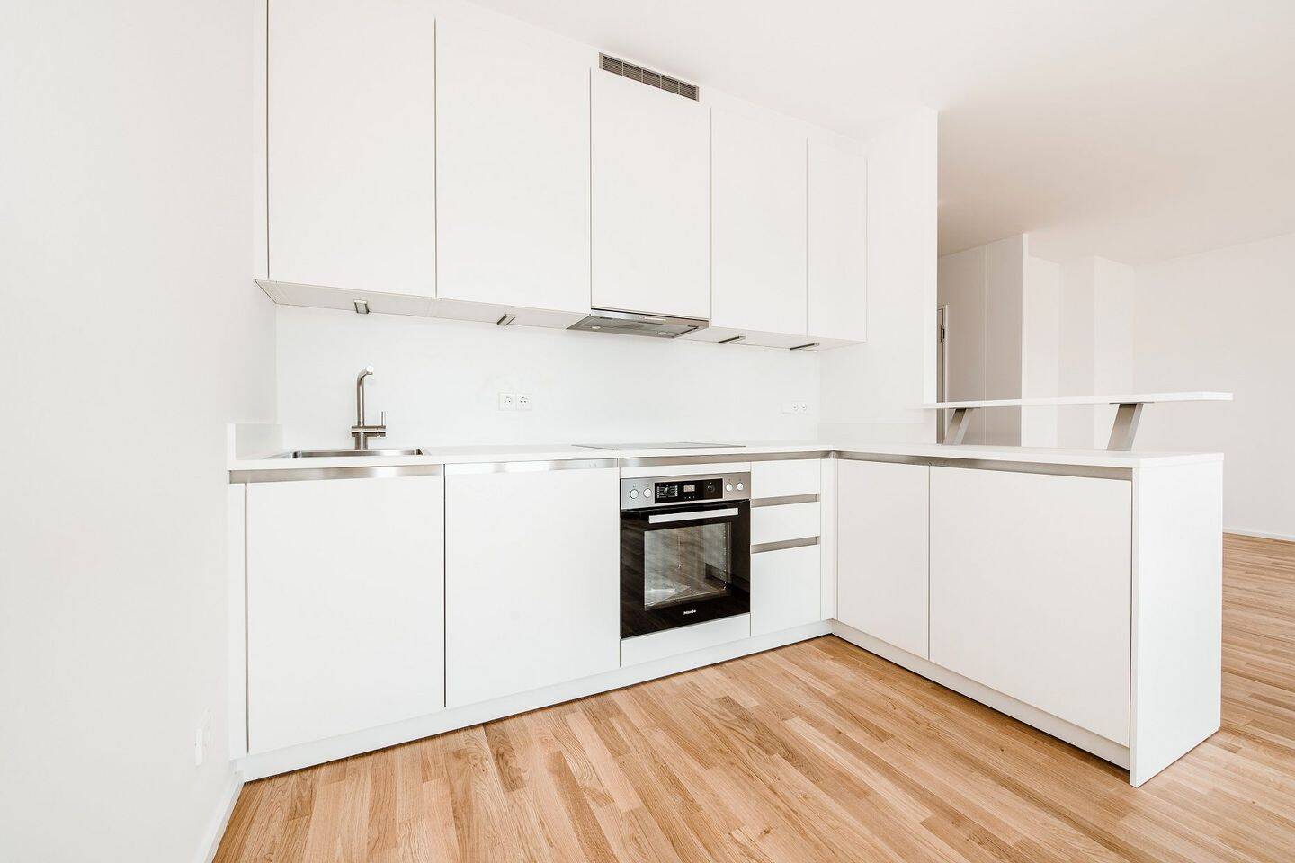 3-Zimmer-Wohnung mit Terrasse und EBK – München – Vorschaubild 3