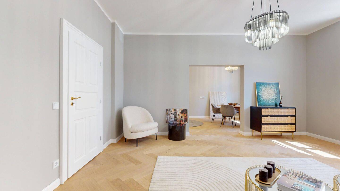 Prov.-frei: Stilvolle Altbauwohnung in Schwabing, separater Eingang, flexible Nutzungsmöglichkeiten – München – Vorschaubild 2