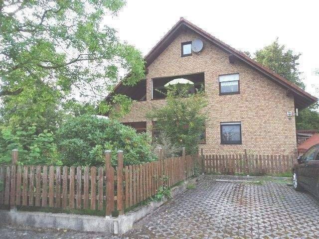 Gepflegte 2 Zimmersouterrainwohnung mit kleiner Terrasse in zentraler lage von Seelscheid