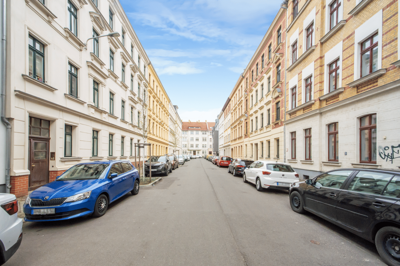 RENDITESTARKE KAPITALANLAGE MIT GARTEN - IM REPRÄSENTATIVEN, BEREITS SANIERTEN ALTBAU IN EUTRITZSCH – Leipzig – Vorschaubild 6