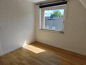 3-Zimmer Dachgeschosswohnung - befristet auf 2 Jahre – 22459 Hamburg – Vorschaubild 9