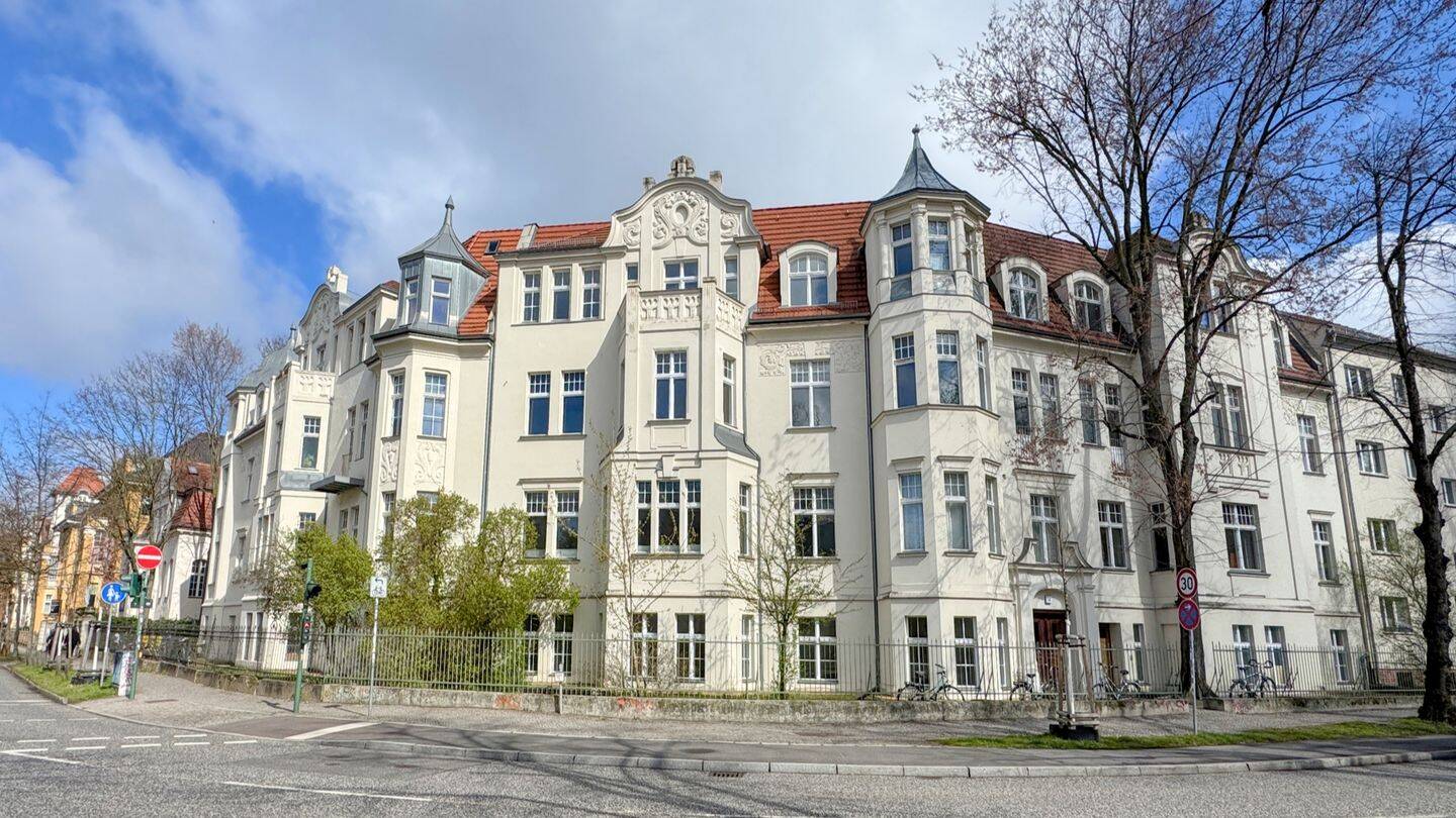 Stilvolle Altbauresidenz - Großzügigkeit, Eleganz und zeitlose Architektur auf höchstem Niveau – Potsdam – Vorschaubild 2