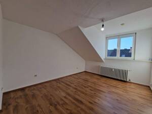 Attraktive Eigentumswohnung in Uni und kaufm. Berufskollegnähe !! in Duisburg-Finkenstraße mit Party / Gemeinschaftsraum! – 47057 Duisburg – Vorschaubild 2