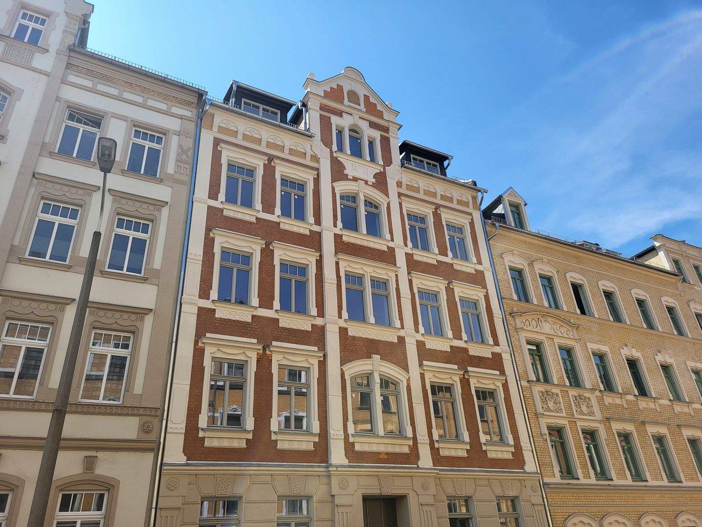 Top Saniertes Denkmal 2-Raum-Wohnung - Einbauküche, Balkon, Parkett, CAT-7-Verkabelung, Abstellraum – Chemnitz – Vorschaubild 3