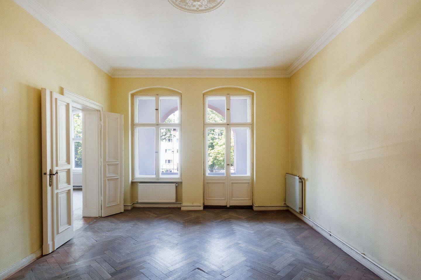 Stilvolle Altbauwohnung mit großzügigem Raumangebot am Volkspark Hasenheide – Berlin – Vorschaubild 3