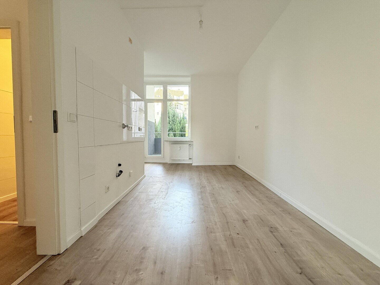 Moderne 2-Zi-Wohnung mit großem Balkon