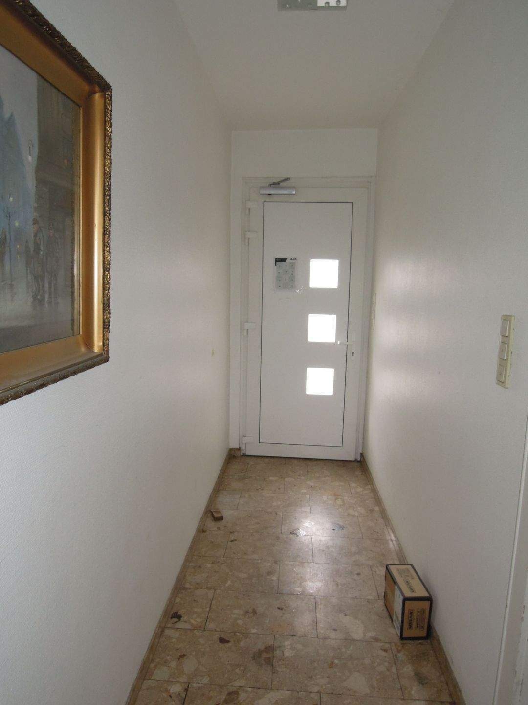 Top Lage im Alleenbereich Trier-Süd, Mehrfamilienhaus mit 3 Stellplätzen zu verkaufen ! – Trier – Vorschaubild 2
