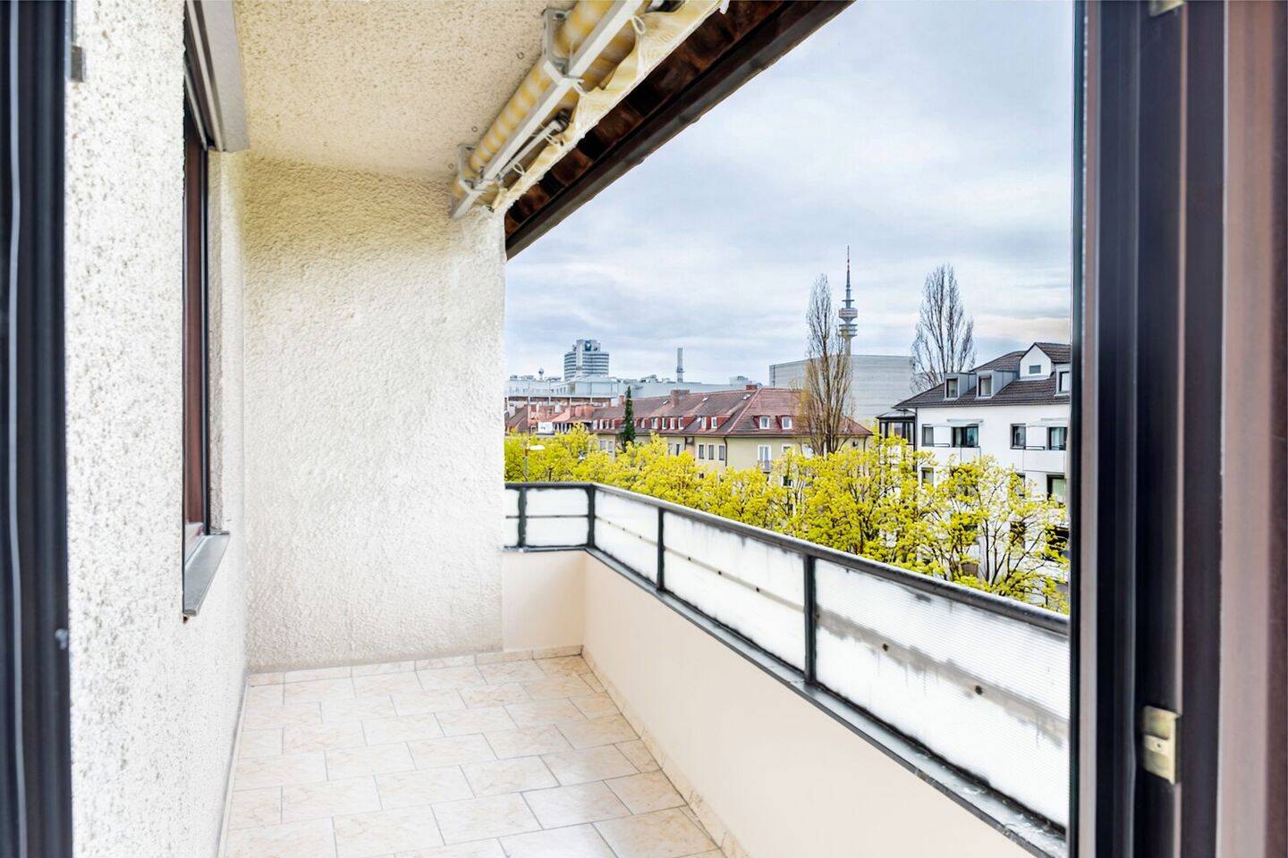 Gepflegte 3-Zimmer-Wohnung Nähe Olympiapark und BMW-Areal – München – Vorschaubild 8