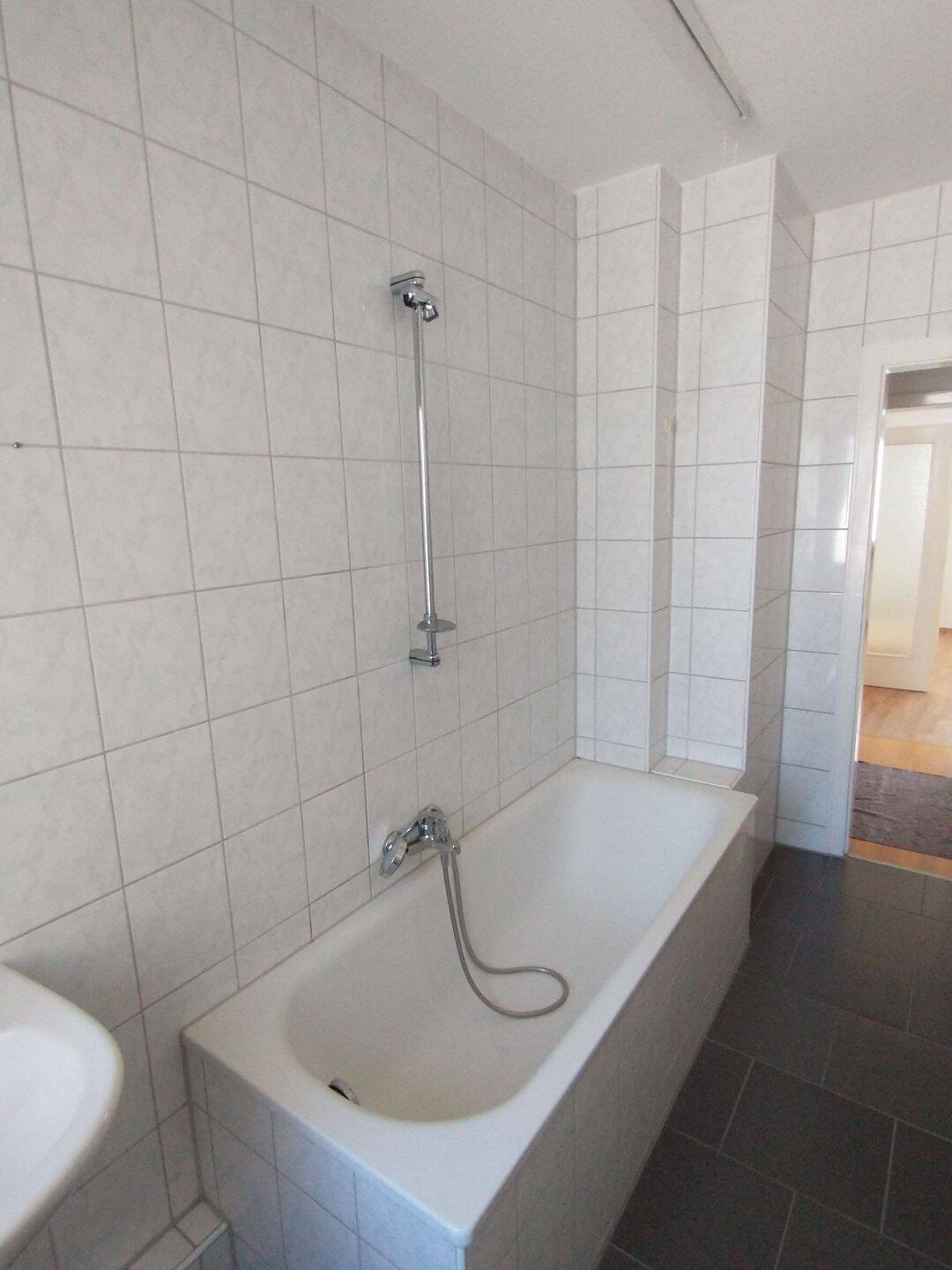 zentral gelegene, sanierte 3 Zimmer -Innenstadtnah- zum 01.07.26 frei, Stellplatz möglich – Braunschweig – Vorschaubild 7