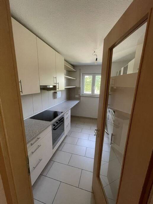 Wohnen in einer Top-Lage mit Sonnenbalkon und 2 Duschen, Einbauküche - zentral und doch im Grünen (von privat ohne Makler) – Nürnberg – Vorschaubild 5